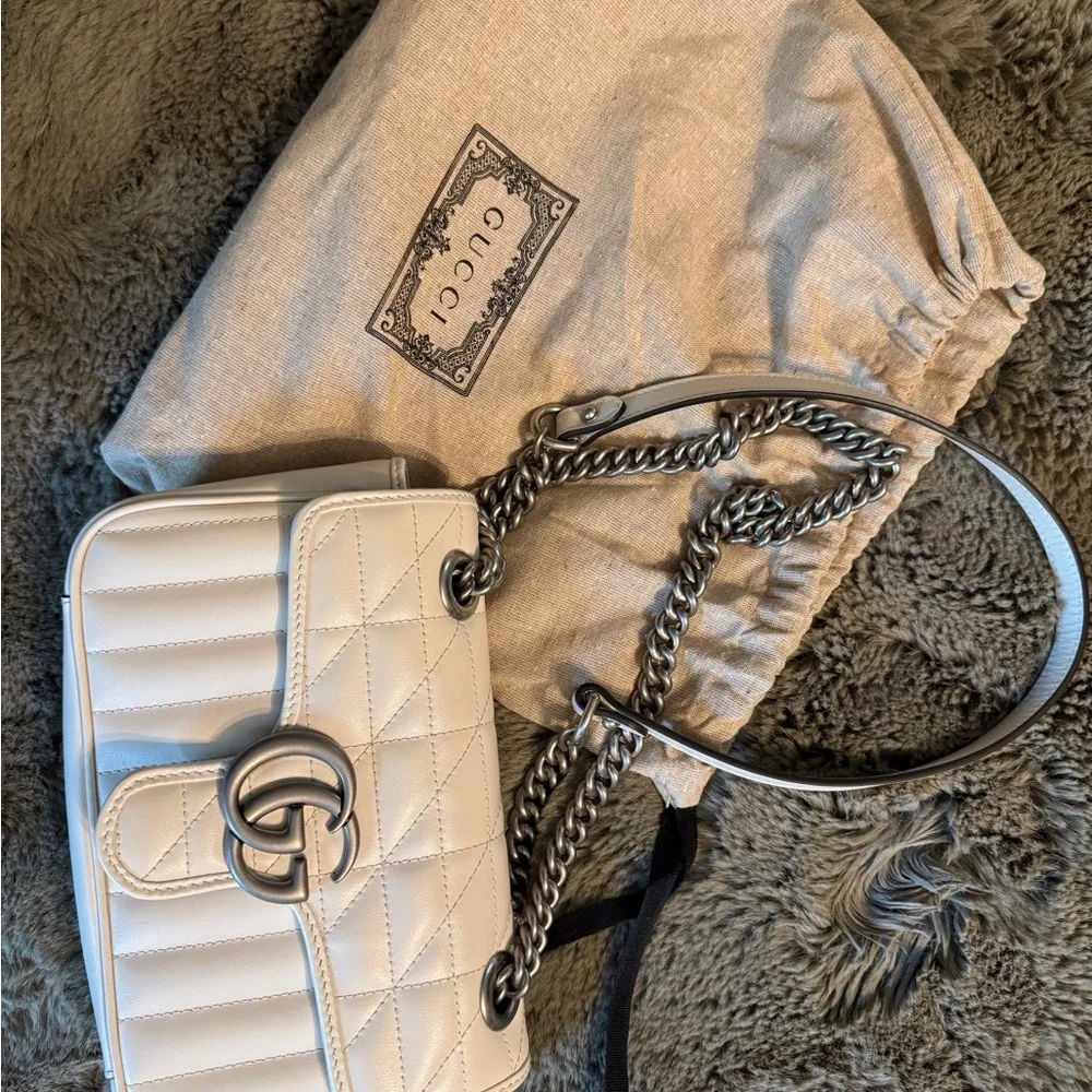 Gucci Cream Quilted Shoulder Bag